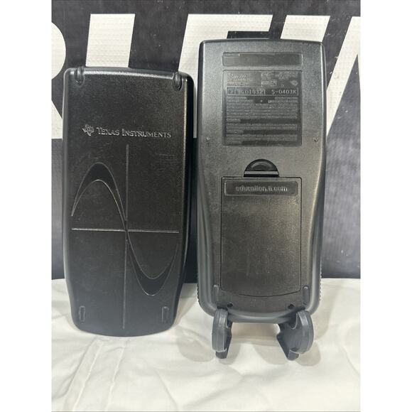 TEXAS INSTRUMENTS CALCULATOR TI-86 GRAPHING W COVER Black VINTAGE 1997 - Picture 3 of 3